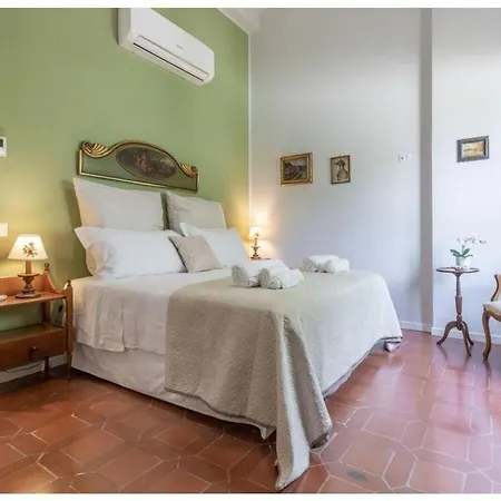 Villa Degli Archi